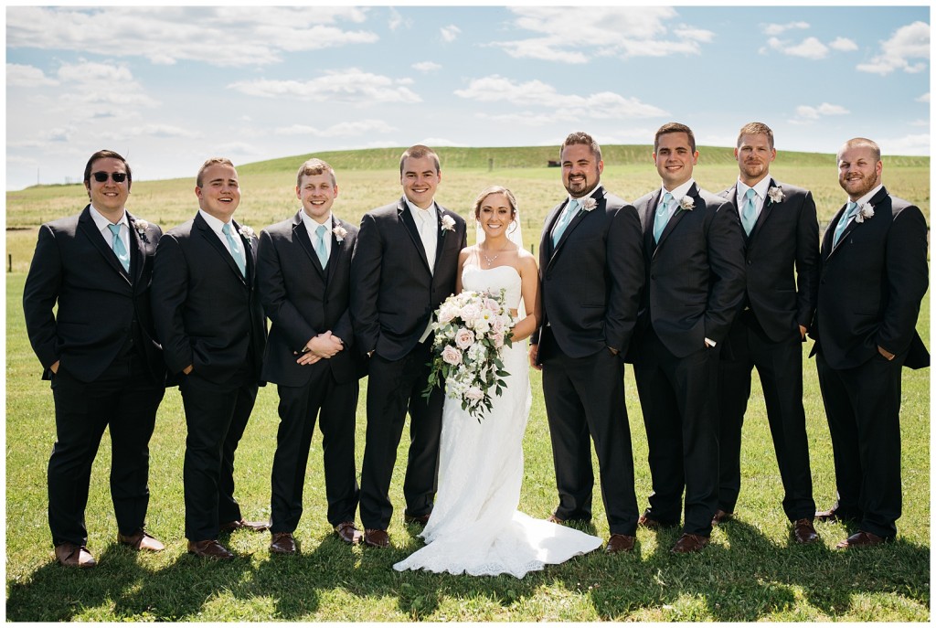 bridal party at renshaw farms