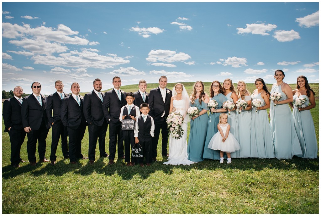 bridal party at renshaw farms
