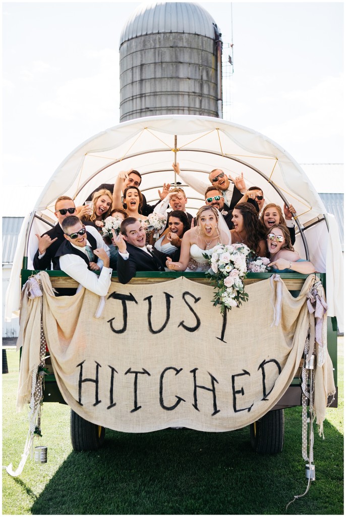 bridal party at renshaw farms