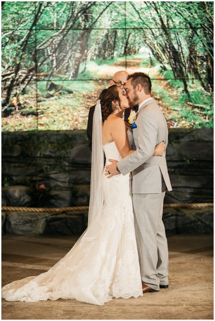 National Aviary wedding photos