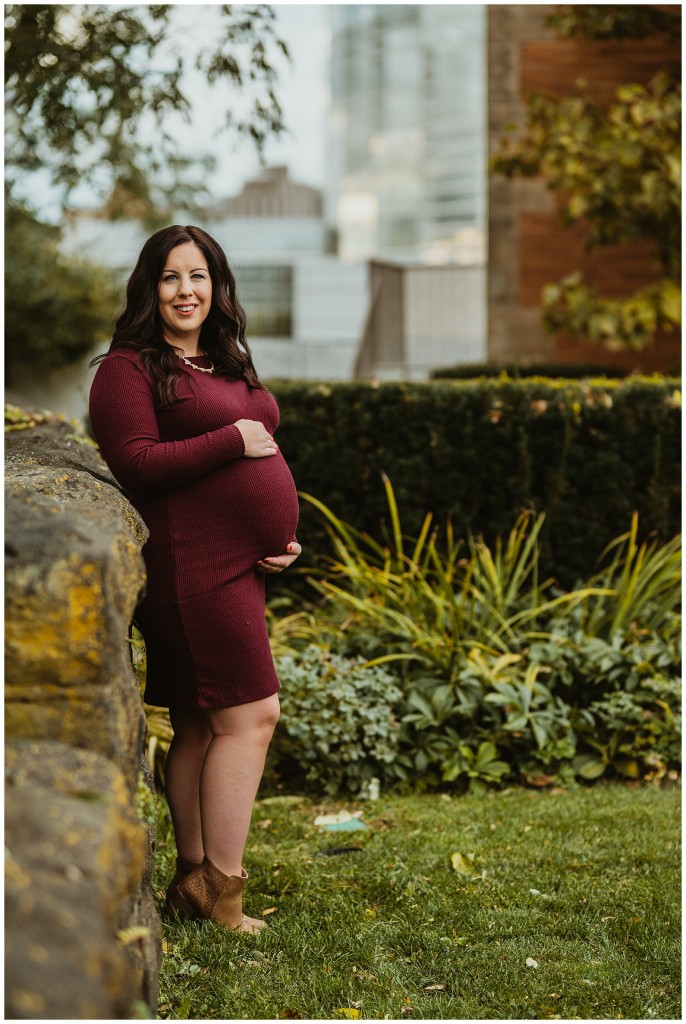 Maternity session at schenley park in fall_0001