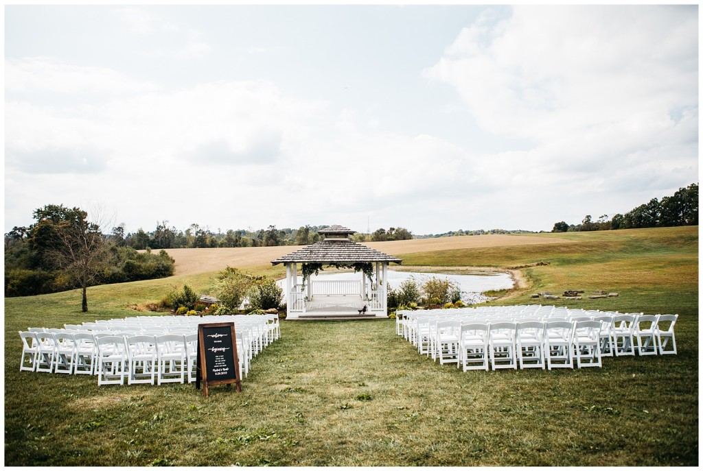 White Barn Wedding Photos_0021