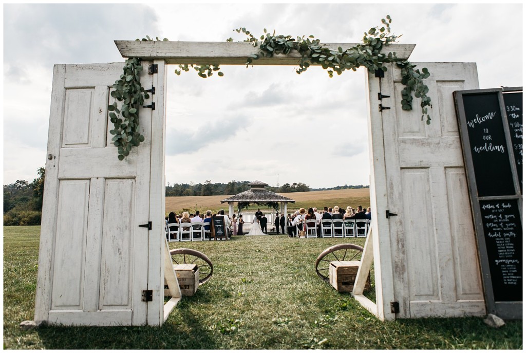 White Barn Wedding Photos_0053