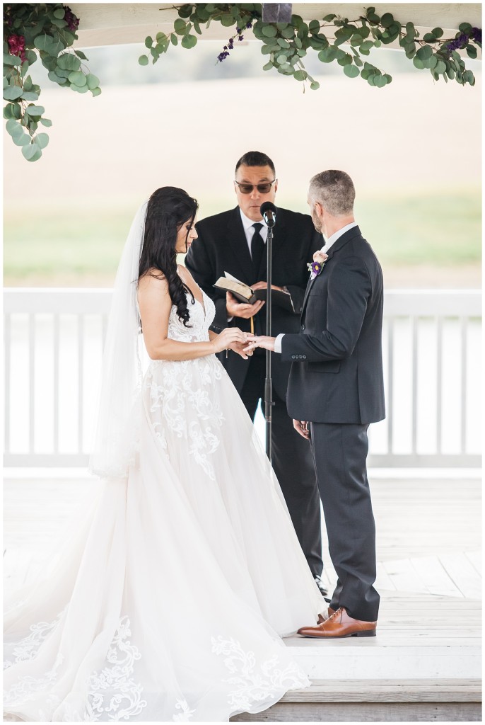 White Barn Wedding Photos_0061