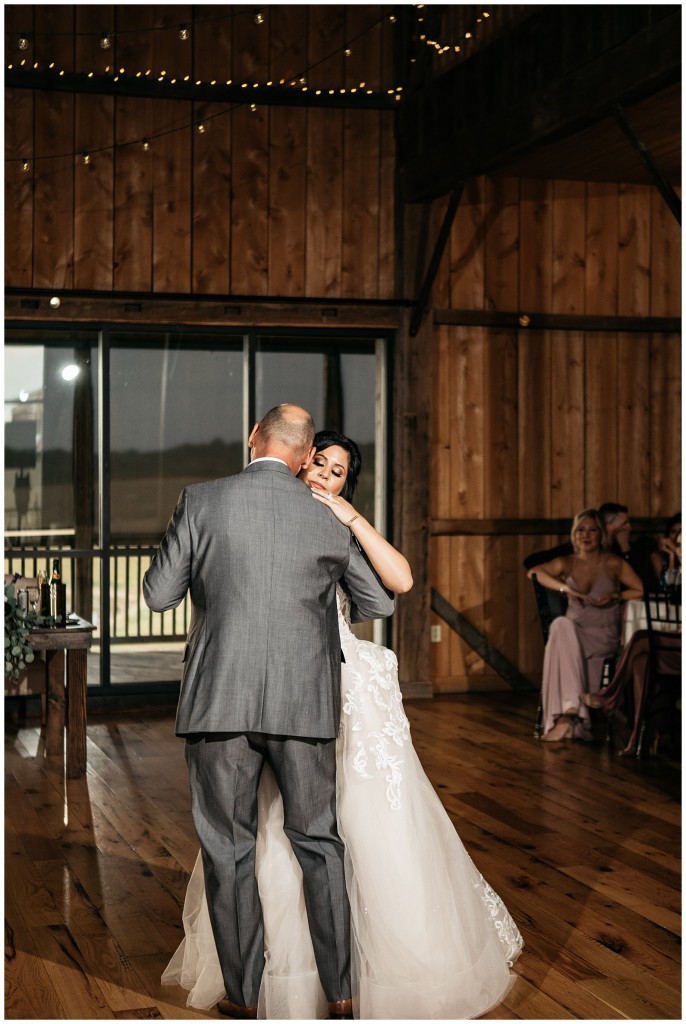 White Barn Wedding Photos_0090