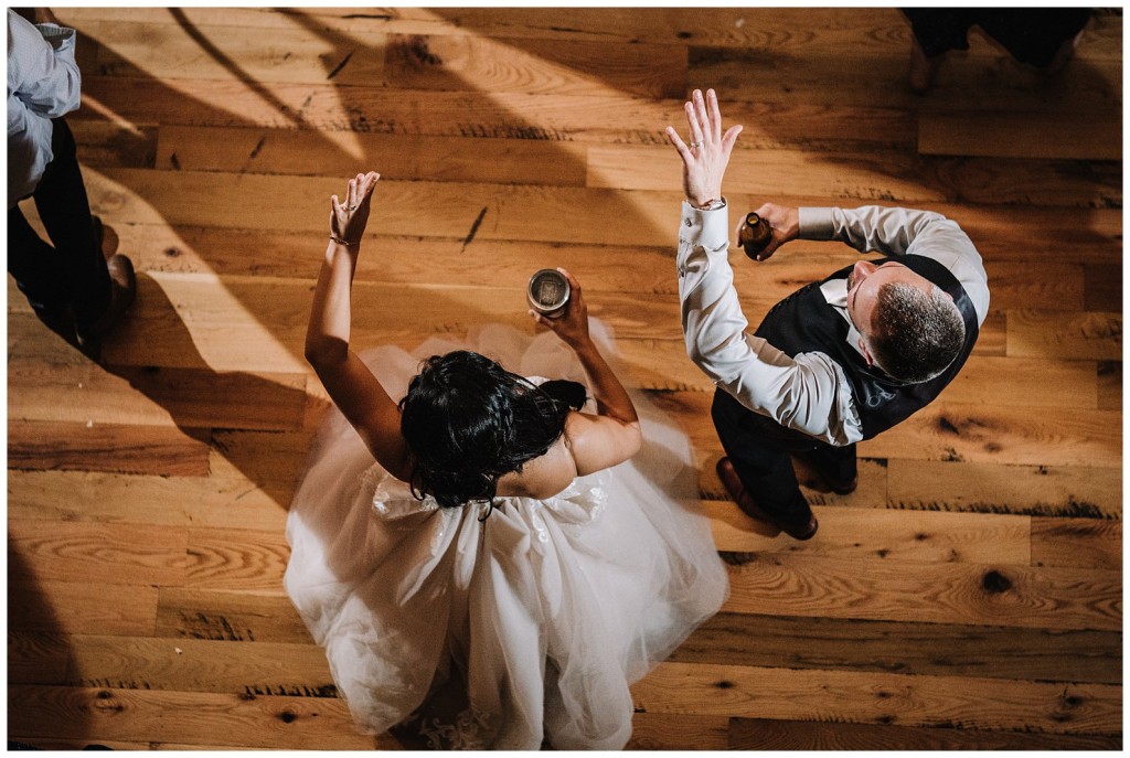 White Barn Wedding Photos_0109