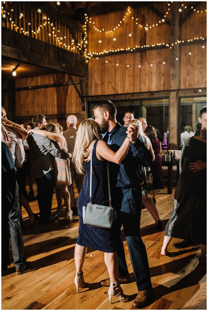 White Barn Wedding Photos_0112