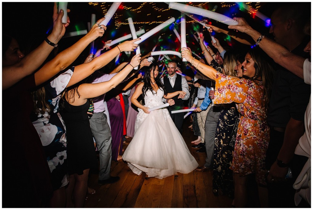 White Barn Wedding Photos_0128