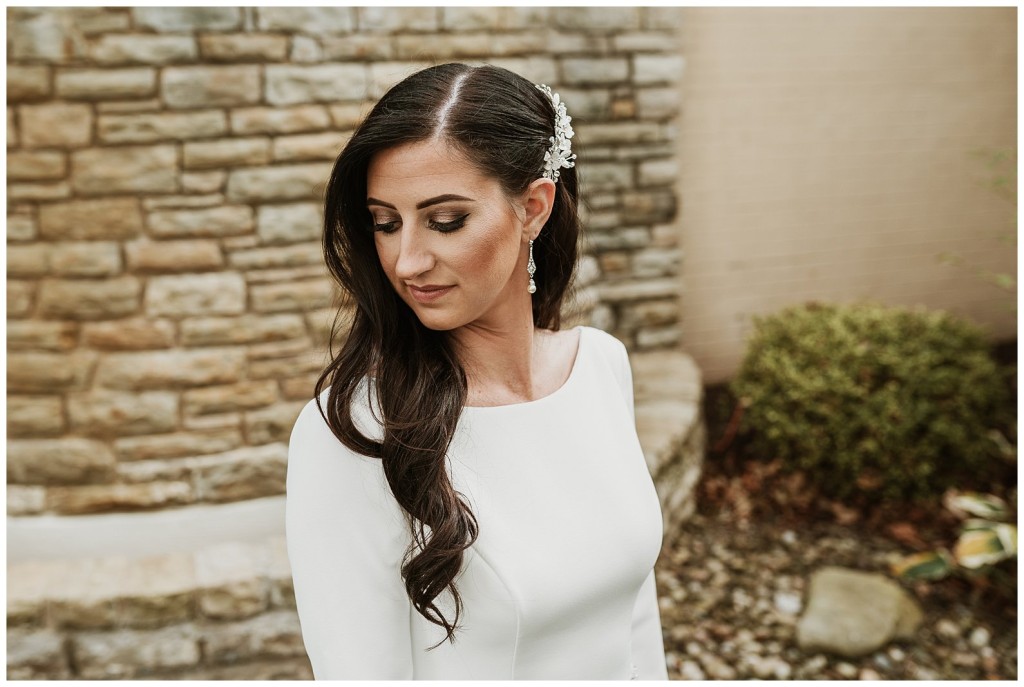 bride getting ready at crowne plaza
