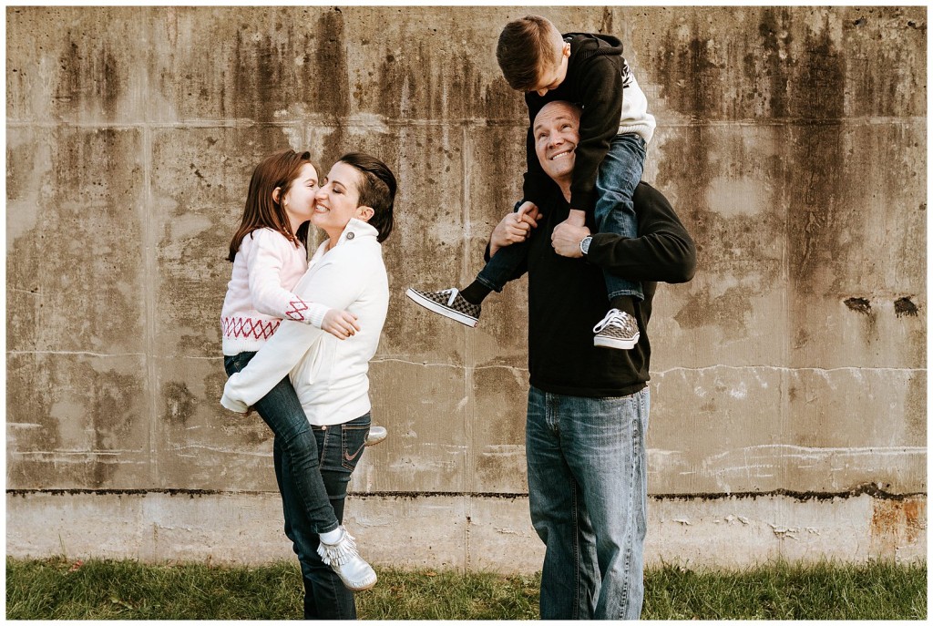 Strip District Family Photos- Pgh Family Photographer_0022