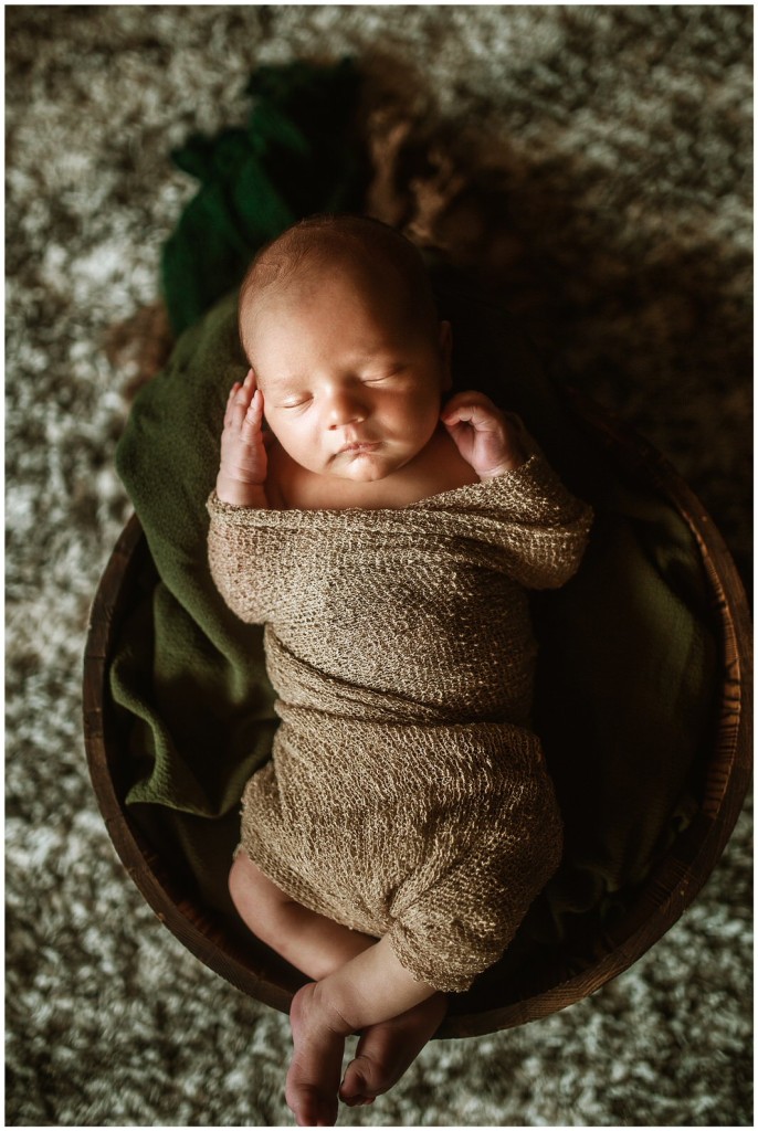 At home newborn session_0008