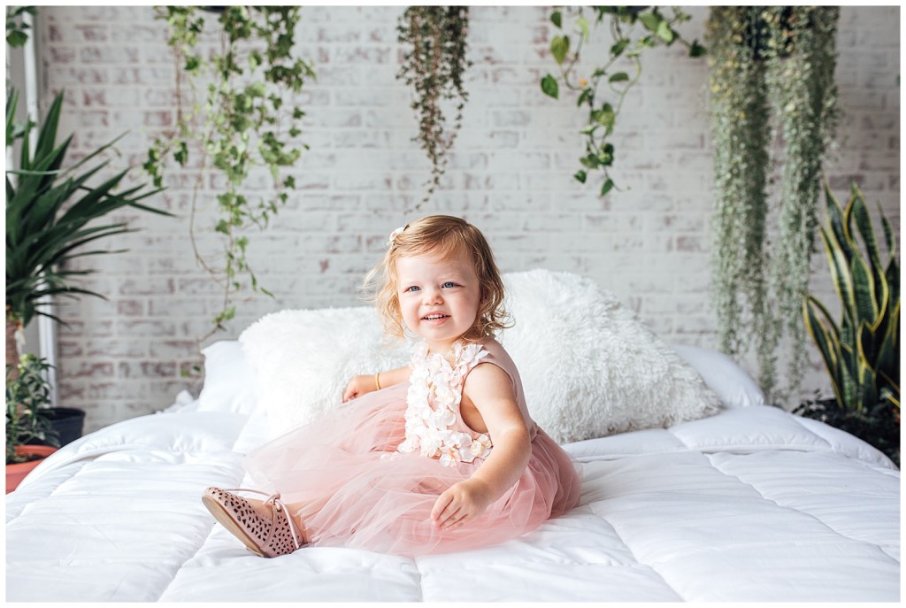 Greenery Themed Mini Sessions_0018