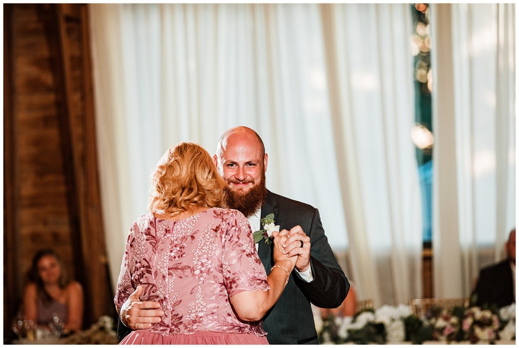 Iron Mills Fall Wedding Photos111