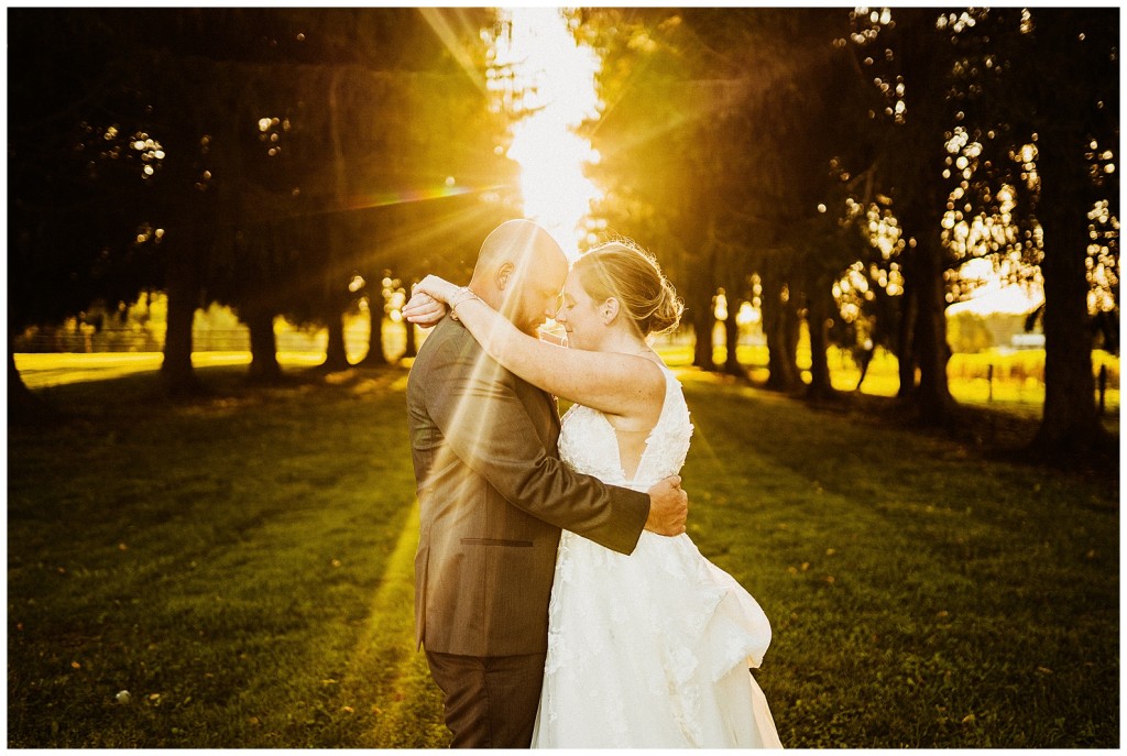 Iron Mills Fall Wedding Photos89