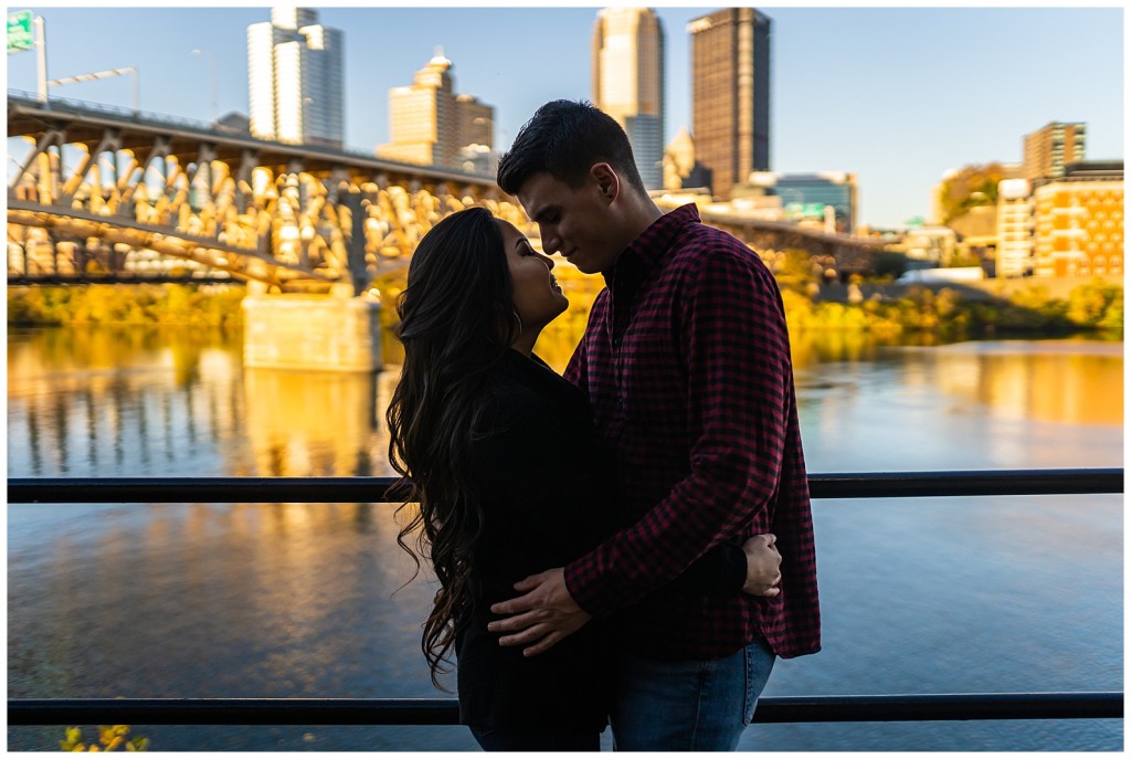 Downtown Pgh Couples Portraits_0009