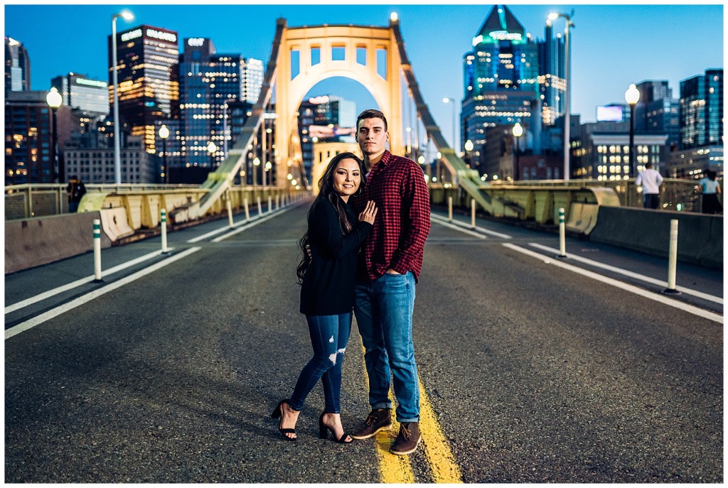 Downtown Pgh Couples Portraits_0029